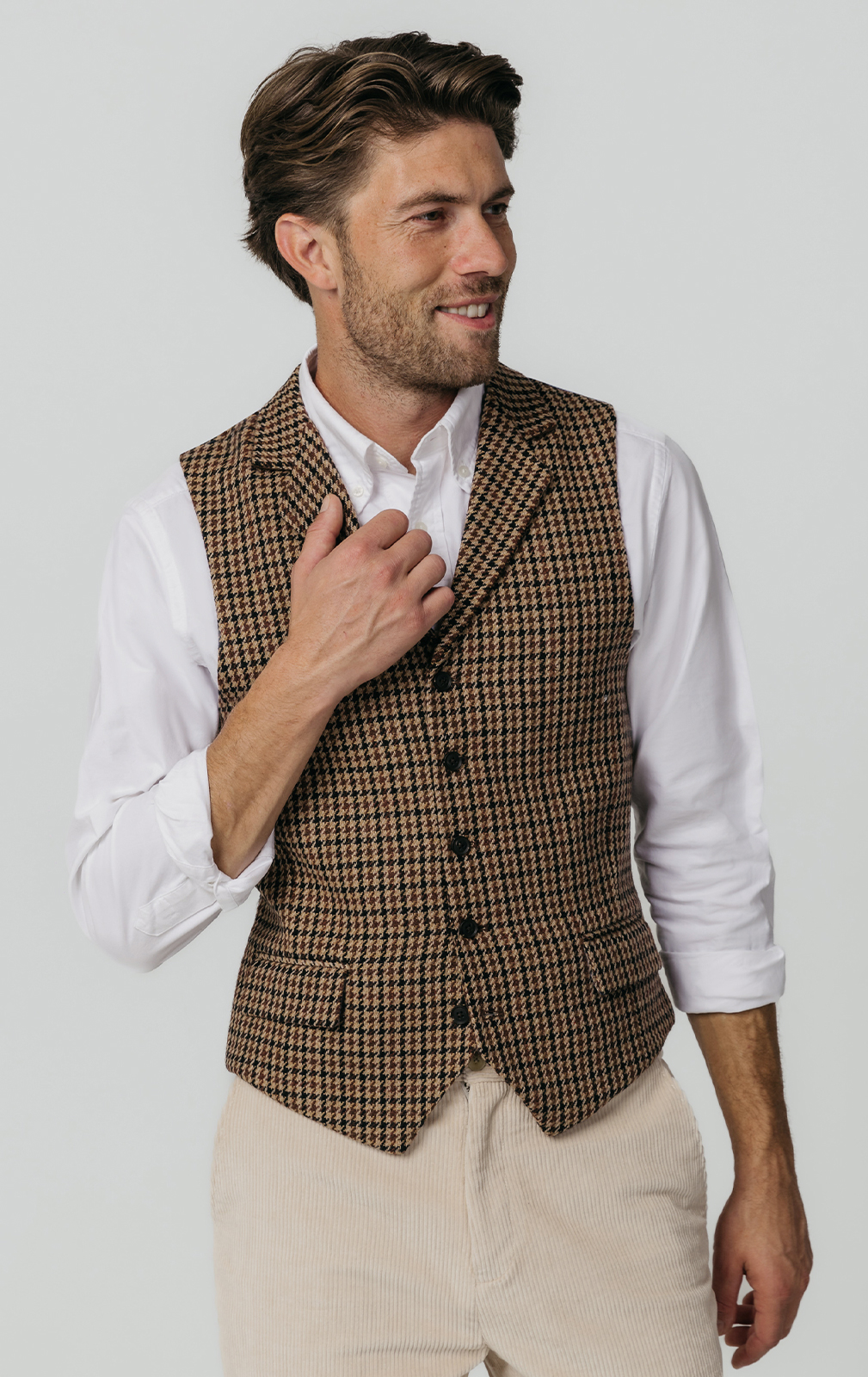 Bruin houndstooth tweed gilet | Dobell
