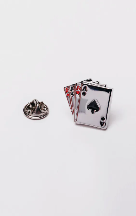 Azen speelkaart revers broche - photo 1