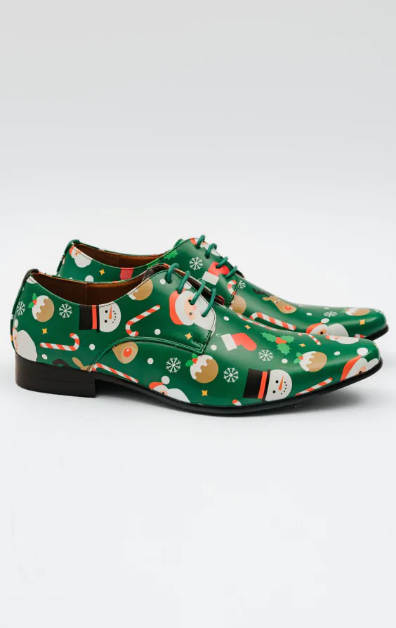 Groene schoenen met 'Santa & Friends' patroon Groene schoenen met 'Santa & Friends' patroon