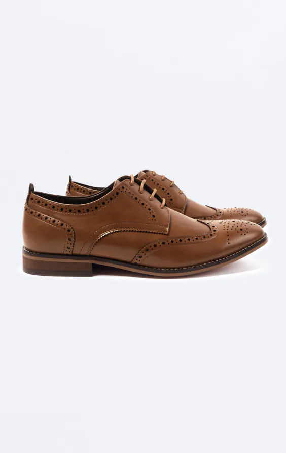 Tan derby brogue schoenen Tan derby brogue schoenen
