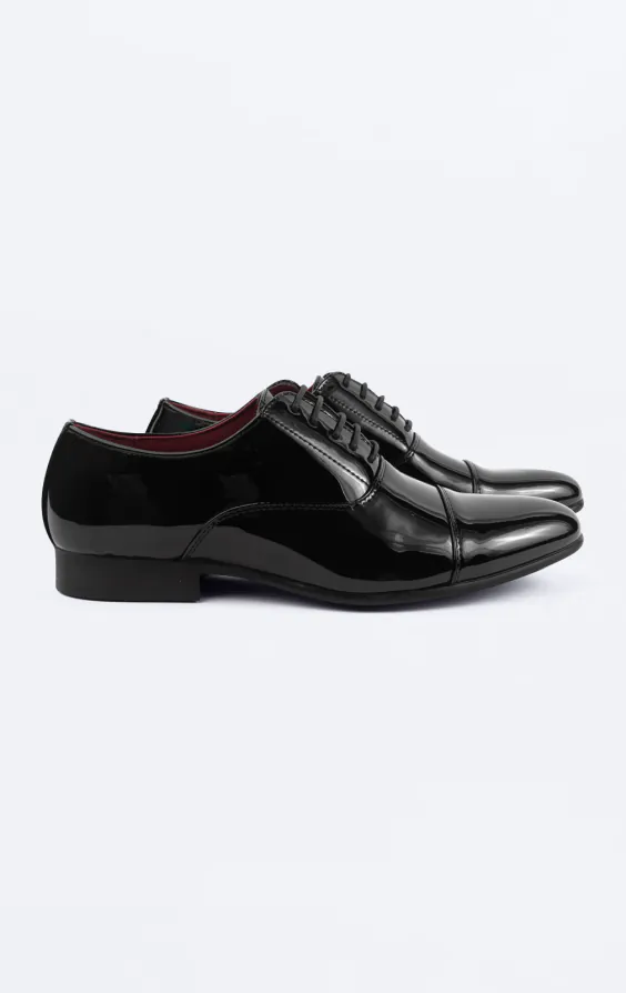 Zwart patent plain oxford toecap schoenen