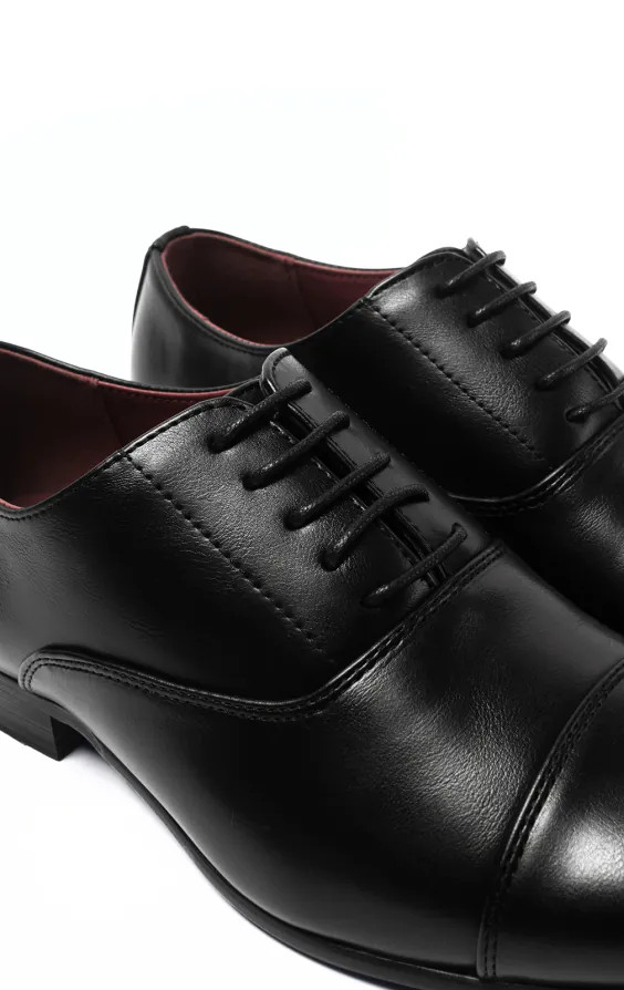 Zwarte effen schoenen met oxford neus - photo 3 Zwarte effen schoenen met oxford neus - photo 3