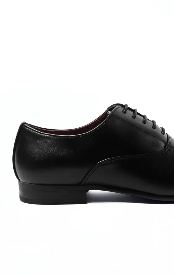 Zwarte effen schoenen met oxford neus - photo 4 Zwarte effen schoenen met oxford neus - photo 4