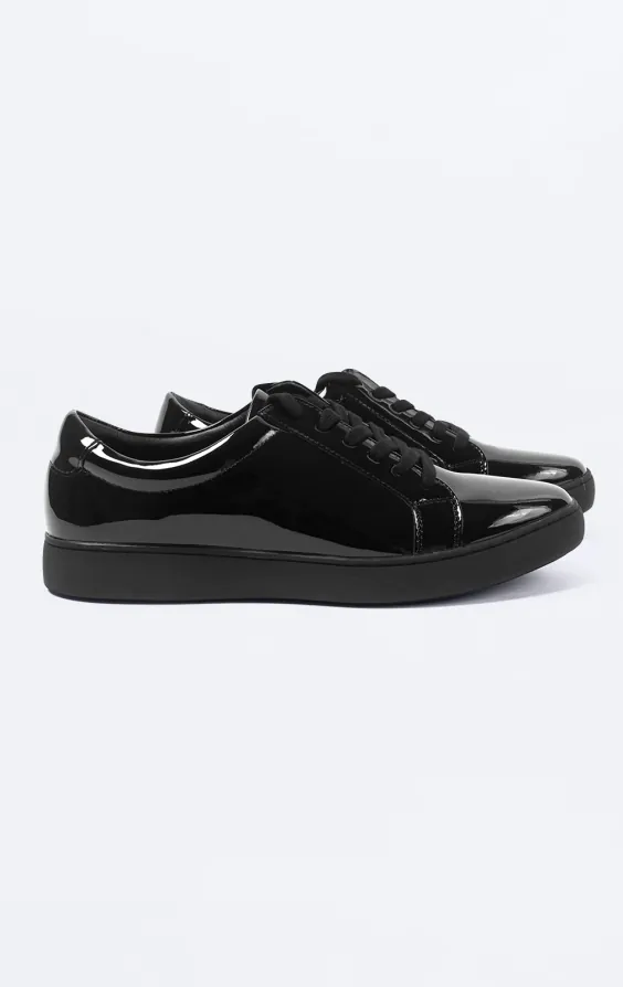 Zwarte lak trainer Zwarte lak trainer