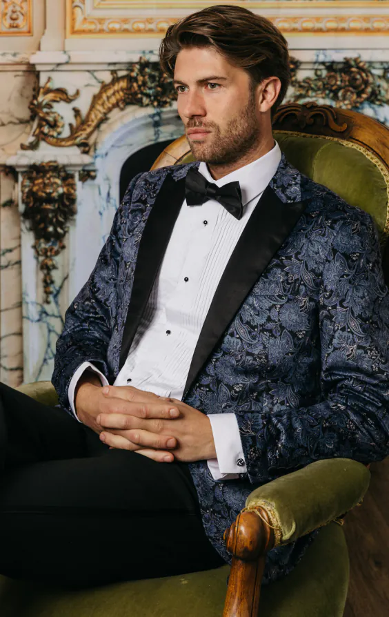 Blauw fluwelen smoking jas met paisleyprint en piek revers - photo 1 Blauw fluwelen smoking jas met paisleyprint en piek revers - photo 1