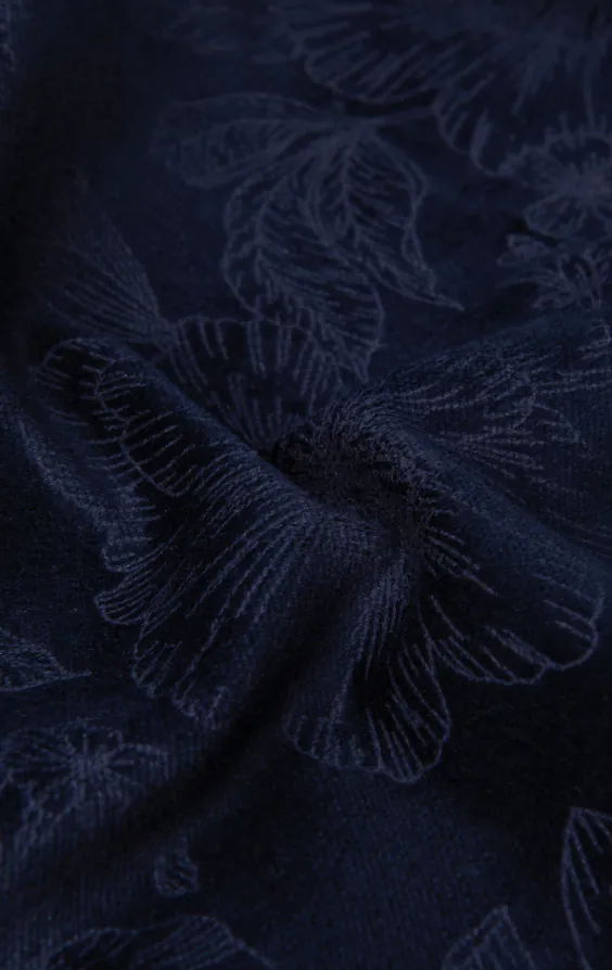 Marineblauw fluwelen smokingjasje met bloemenjacquard - photo 7 Marineblauw fluwelen smokingjasje met bloemenjacquard - photo 7