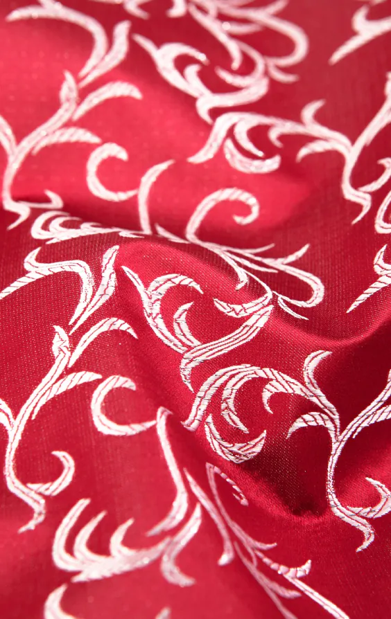 Gilet in rood met een zilver wervel motief in jacquard - photo 3 Gilet in rood met een zilver wervel motief in jacquard - photo 3