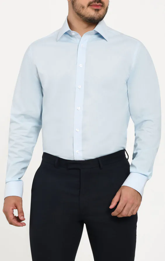 Lichtblauw easy care overhemd van 100% katoen poplin Lichtblauw easy care overhemd van 100% katoen poplin