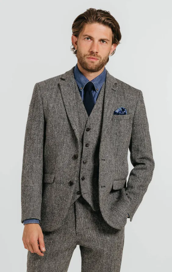 Harris Tweed grijs kostuum met visgraat patroon