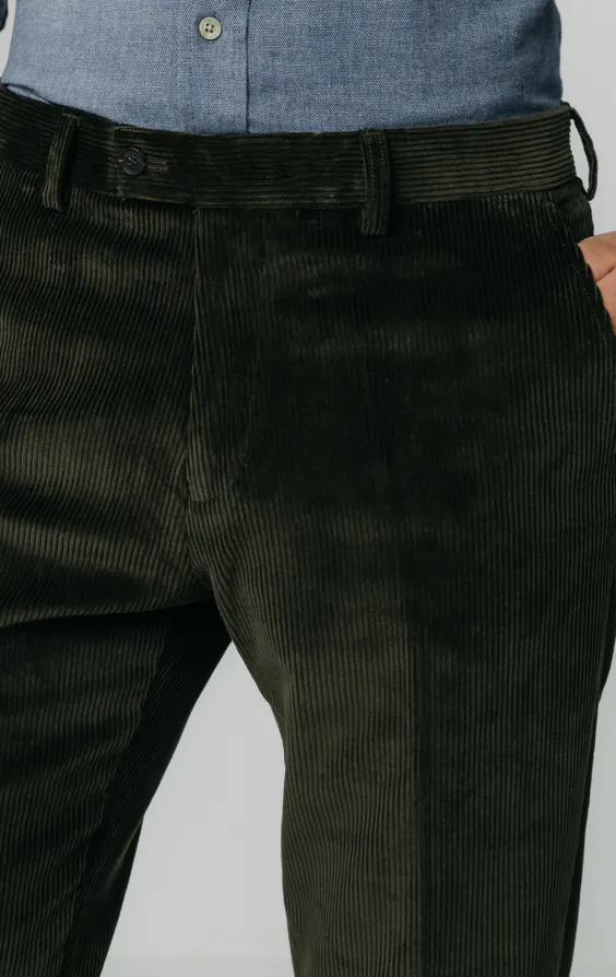 Groen corduroy broek - photo 1 Groen corduroy broek - photo 1