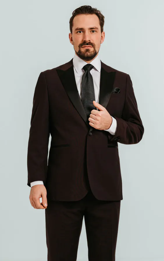 Bordeaux rood smoking met piek revers Bordeaux rood smoking met piek revers