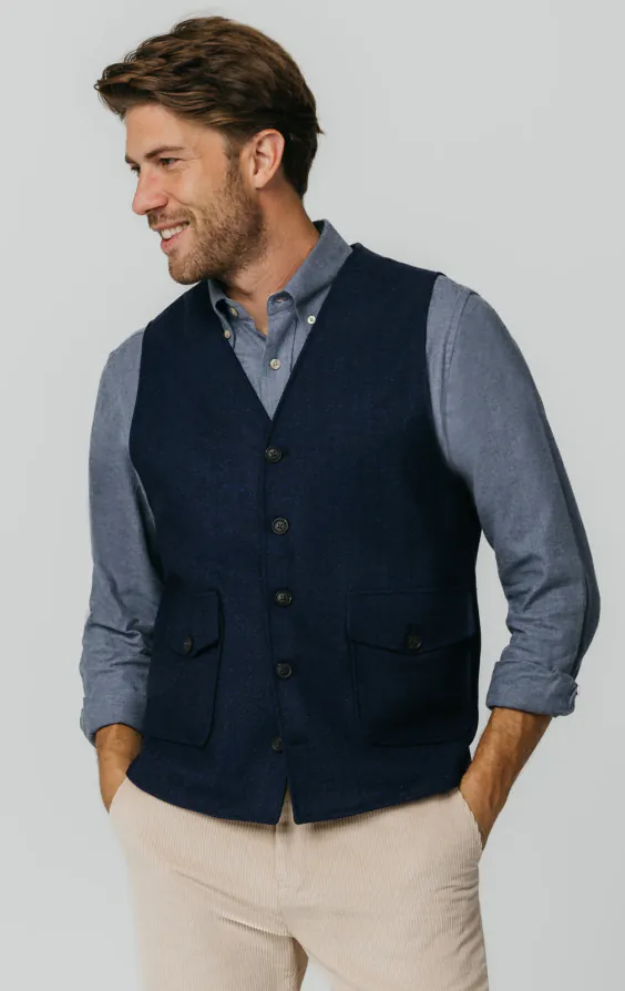 Marineblauw visgraat tweed gilet met opgezette zakken Marineblauw visgraat tweed gilet met opgezette zakken