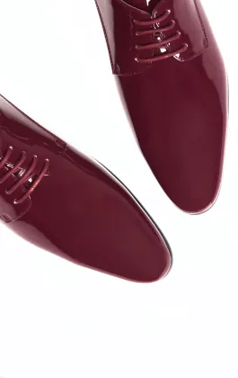 Bordeaux rode moderne lakschoenen
