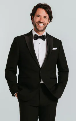 Zwarte slimfit smokingjas met piek revers