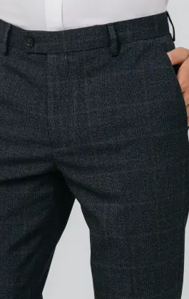 Navy met roest geruite broek