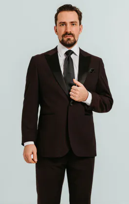 Bordeaux rood smoking met piek revers