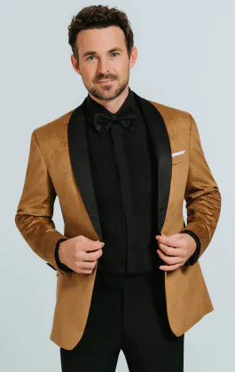 Goudkleurig paisley fluweel smoking met zwart pantalon