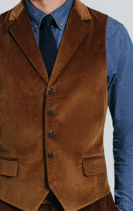 Mid-bruin corduroy double breasted gilet met revers kraag