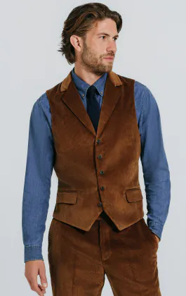Mid-bruin corduroy double breasted gilet met revers kraag